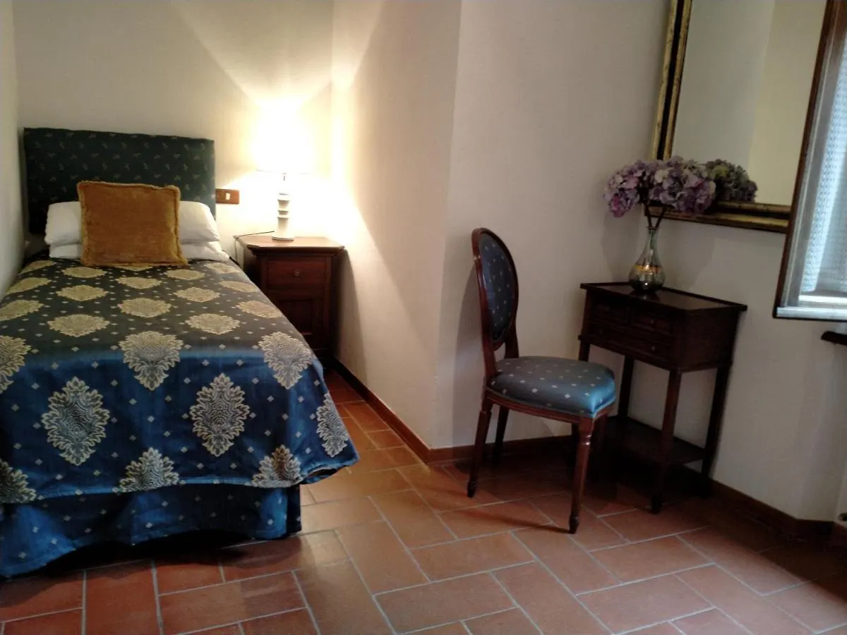 Small Lovely Home In Pienza Holiday home